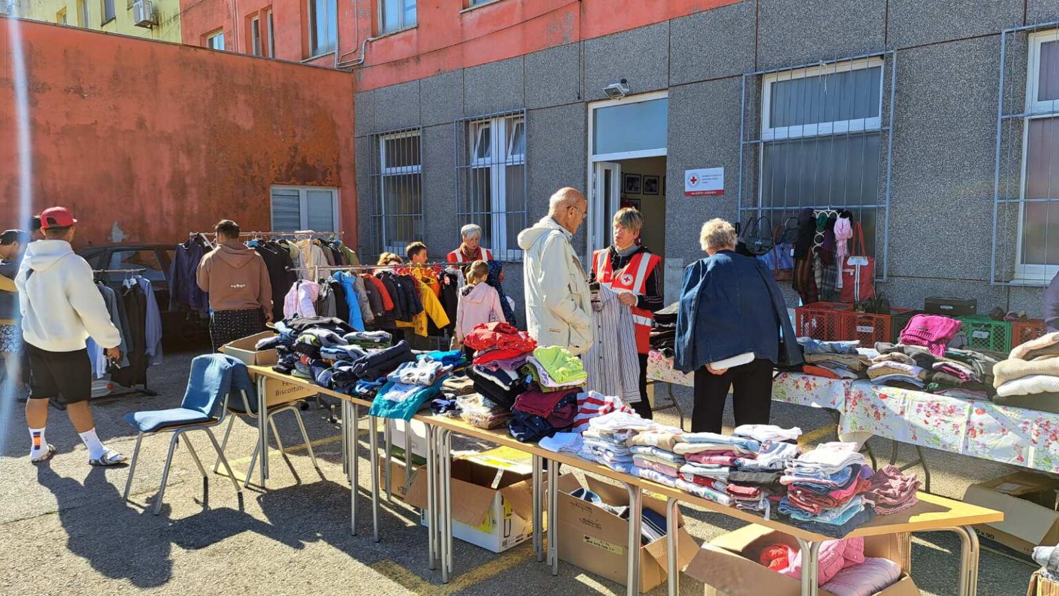 Na 5. eko-humanitarnom buvljaku prikupljeno 340,37 EUR, 12,23 kg hrane i 6,165 kg higijenskih potrepština