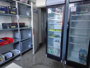 Rashladne vitrine i police